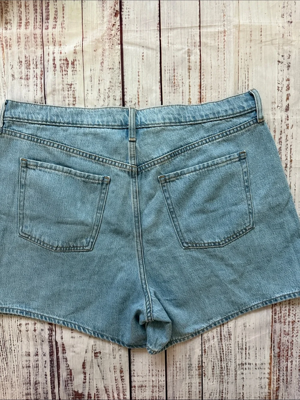 Old Navy High-Rise Baggy Jean Shorts 16 NWT